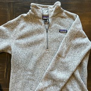 Patagonia Better Sweater 1/4 zip.  Women’s size L.   Like New Condition.